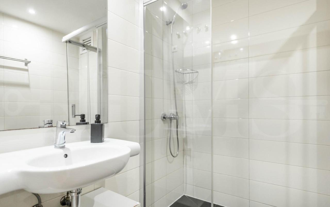 Modern Gem In Heart Of Malaga, Near Sights Rems Apartment Ngoại thất bức ảnh